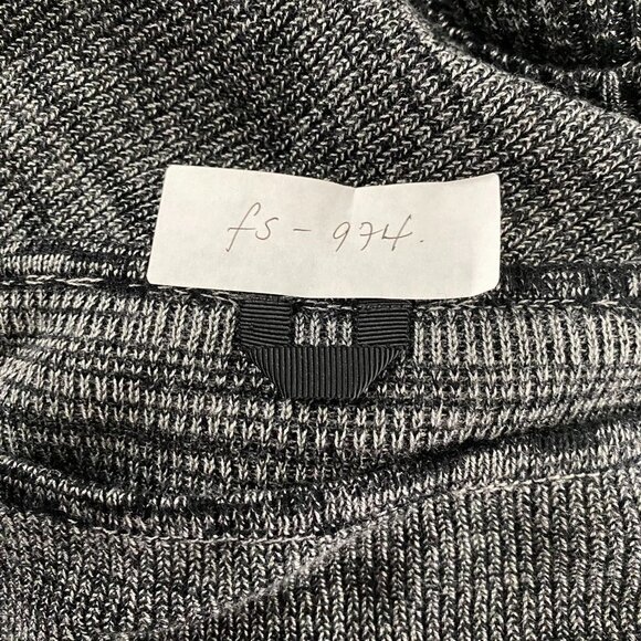 Lululemon Divinity Scarf Poncho Black Heathered Core Medium Grey One Size FS-974 - Picture 2 of 8